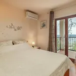 Beautiful In Apartment *
