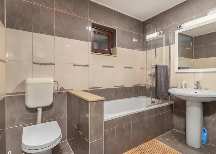 Appartement Beautiful In *